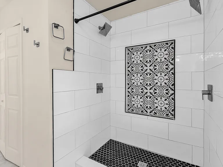 826 Gillmar Ave NW — Photo 8