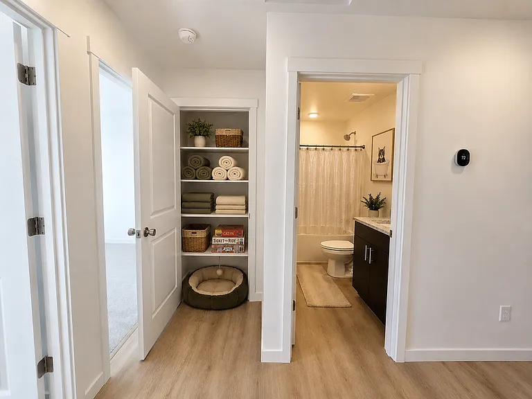 Midland Meadows — Photo 38