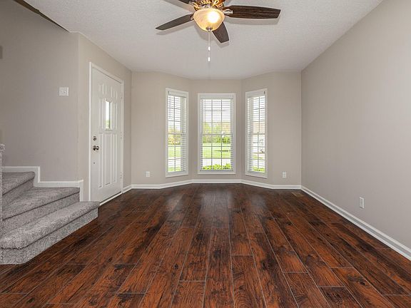 2nd image of 1202 Shorehaven Dr