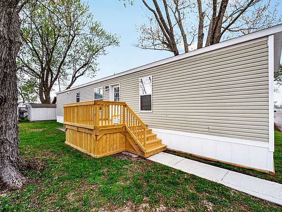 2nd image of 9846 Winchester Dr