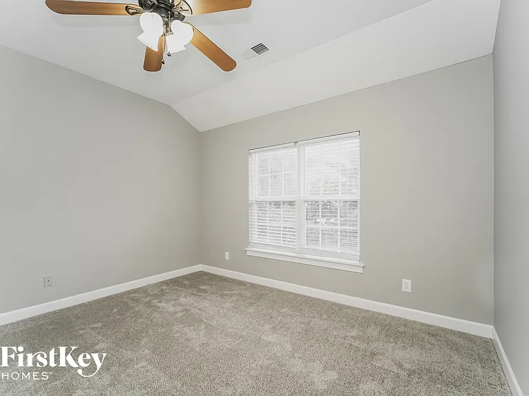 1240 Blackstone Ct NW — Photo 11