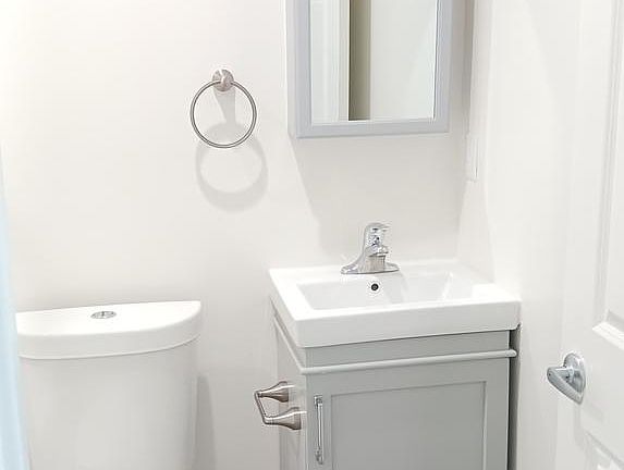 4th image of 12839 Barbara Ann St #6