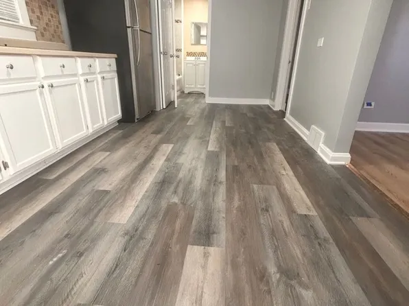 Updated 1-Bedroom Coach House with In-Unit Laundry, 9116 S Greenwood Ave, Chicago, IL 60619
