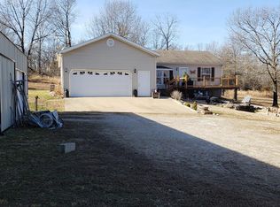 2094 E 322nd Rd, Half Way, MO 65663