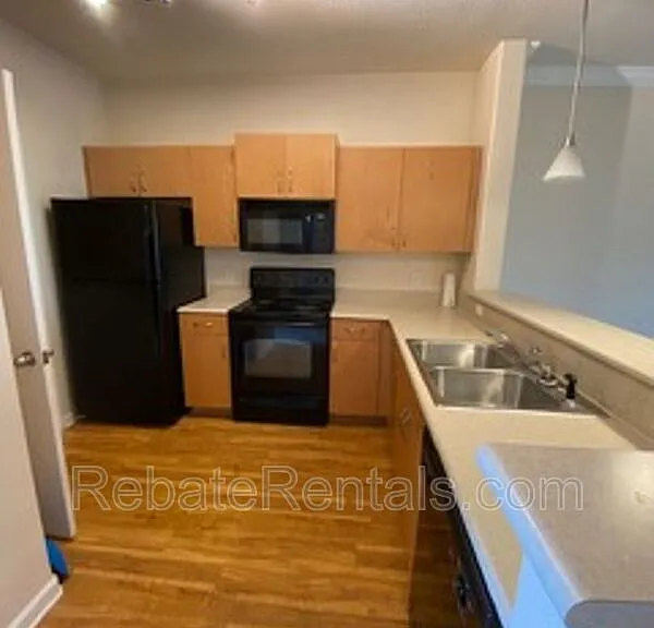 8290 Gate Pkwy W #102 — Photo 4
