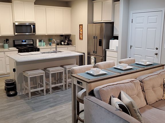 Kitchen and garage entry