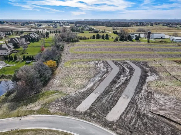 W275N6223 SERENITY DRIVE #Lt65, Merton, WI 53056