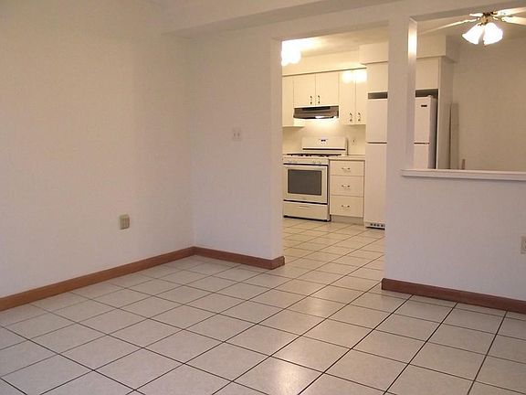 3rd image of 24 Caruso Ct #1A