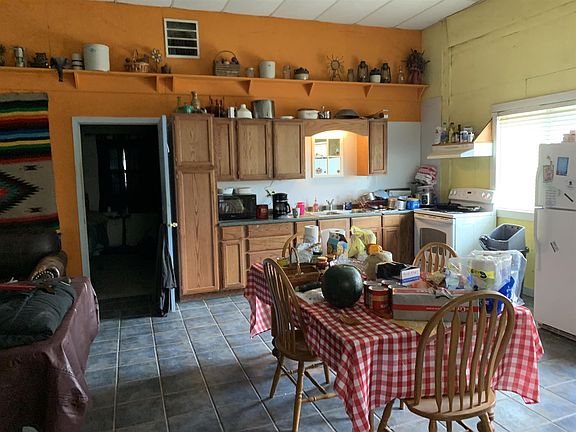 3rd image of 1441 E County Road 375 S