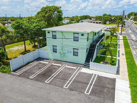 5th image of 1319 Douglass Ave #101