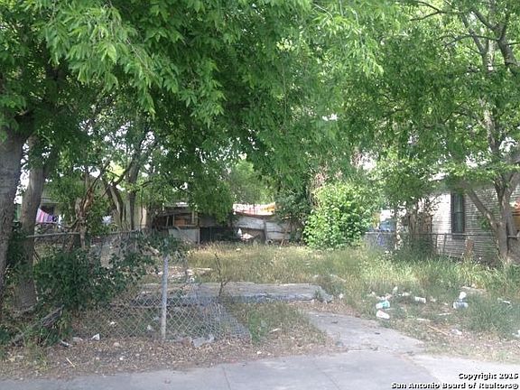 4th image of 1017 Montezuma St
