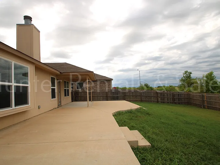 2704 Uvero Alto Dr — Photo 24