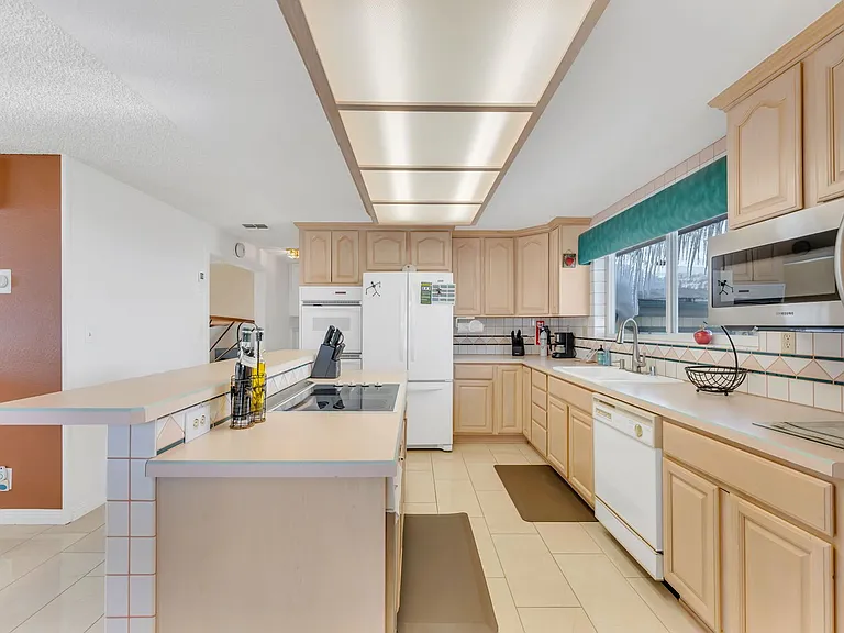 3790 Meadow Wood Rd — Photo 13