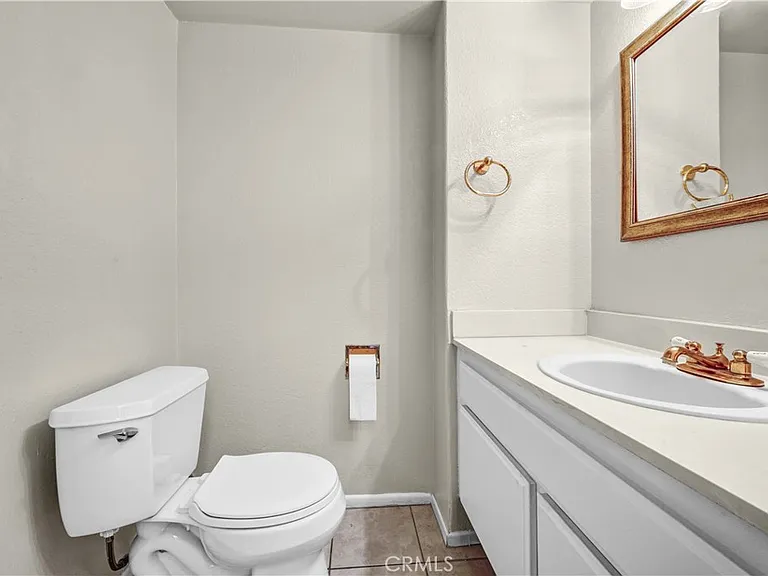 5598 E Vista Del Rio — Photo 16