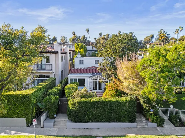 12315 Gorham Ave, Los Angeles, CA 90049