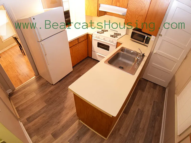 44 Walnut St — Photo 11
