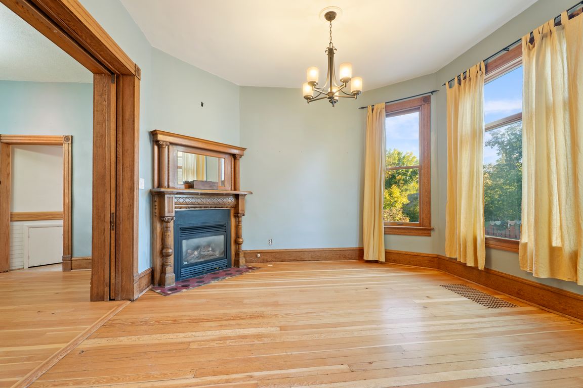 next background image