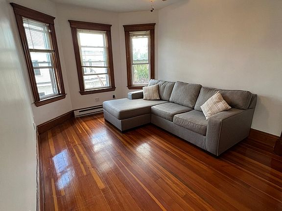 2nd image of 12 Howell St #2