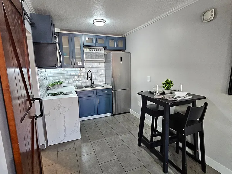 The BLVD Boutique Apartments — Photo 34