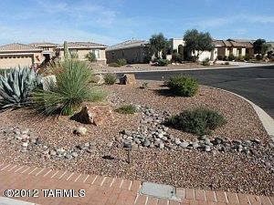 4th image of 2033 E Oak Hill Pl