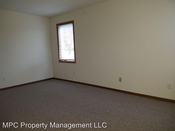 3rd image of 1036 W Hillview Dr #A