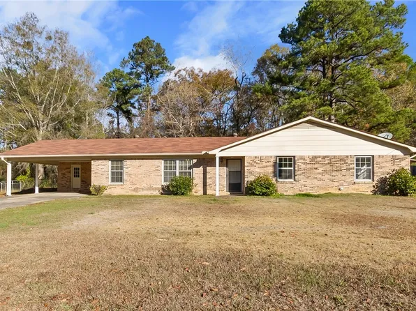 4238 Harper Cir, Northport, AL 35473