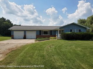18950 Bradley Rd, Gregory, MI 48137