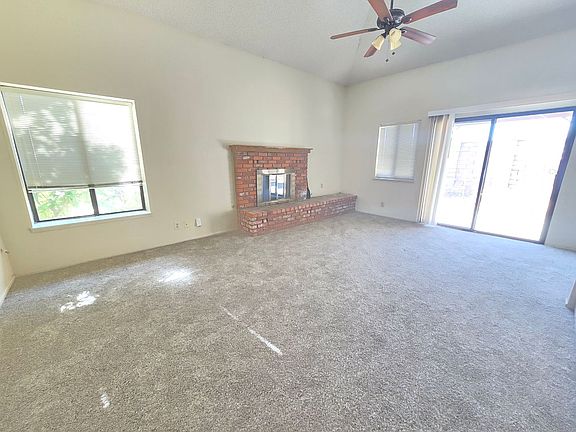 4th image of 423 Tepatitlan Ct