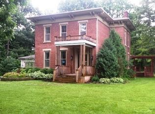 917 Highview Ave, Rockford, IL 61107