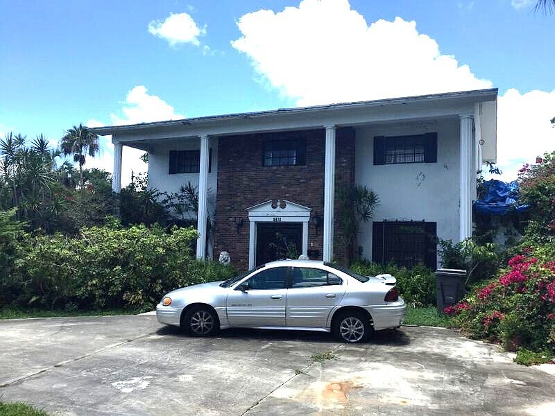 2nd image of 9430 Biscayne Blvd