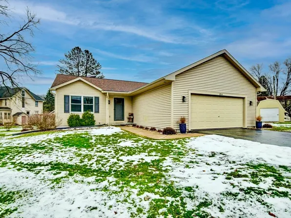 2914 Stumpf St, Cross Plains, WI 53528