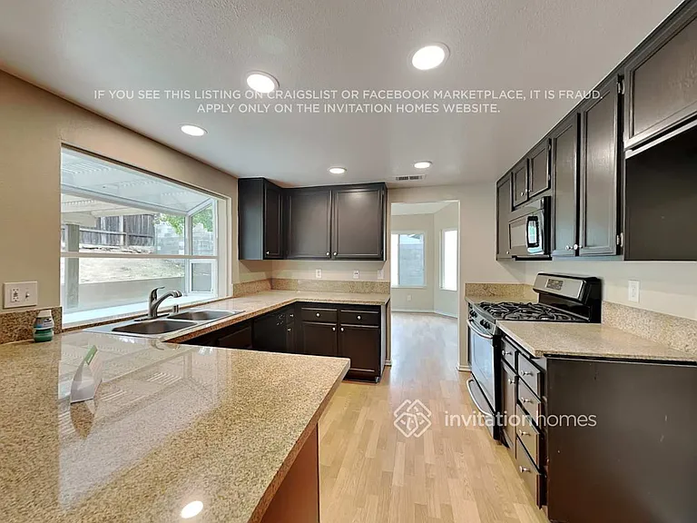 28376 Ashford Ct — Photo 7