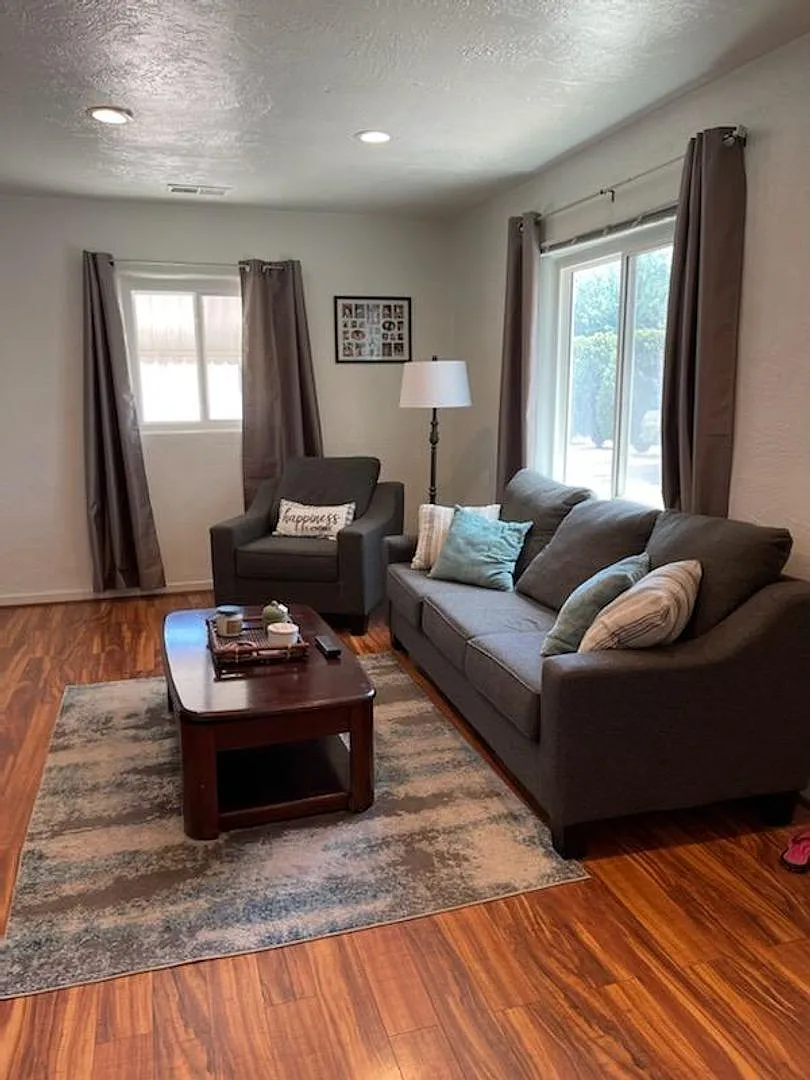 Adorable West Mesa Home 2 Bedroom 1/Ba 1/Cg Bya — Photo 4
