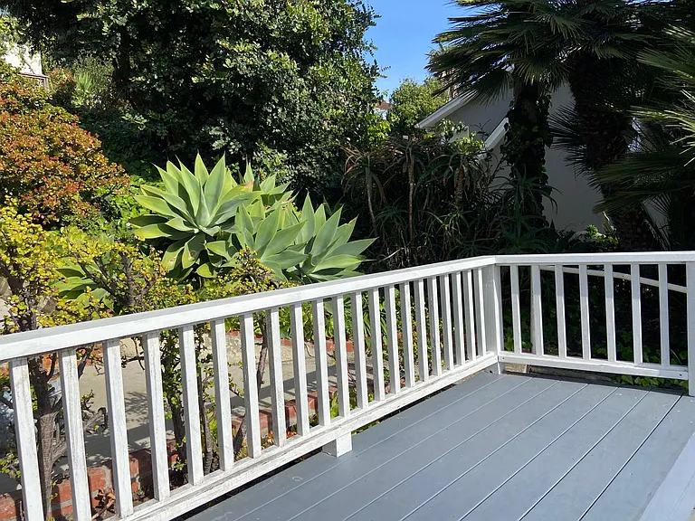 954 Temple Ter — Photo 15