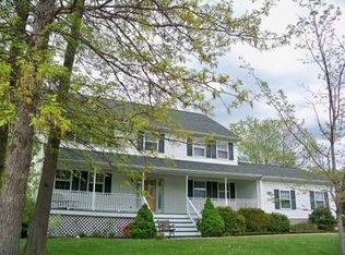 37 Sycamore Dr, Montgomery, NY 12549