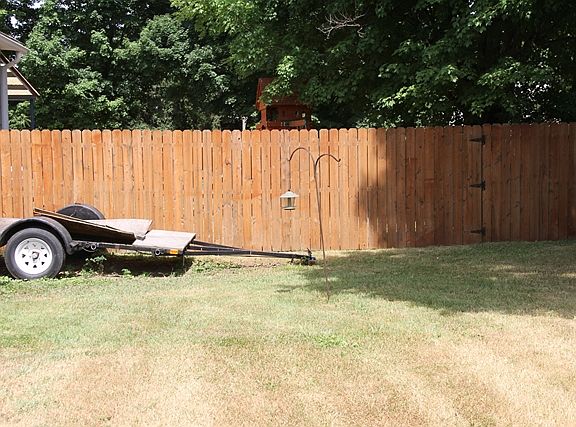 3rd image of 7682 N Main Kanona St