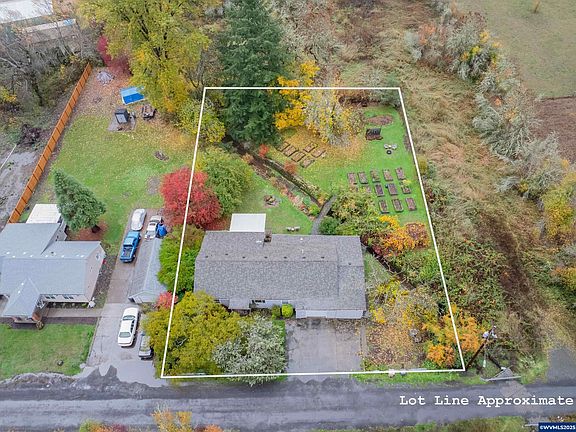 5th image of 1926 SE Holman Ave