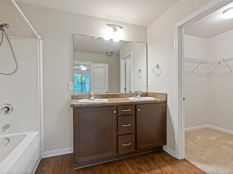 146 Tybee Dr — Photo 8