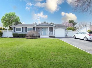6 Lucille Dr, Sayville, NY 11782