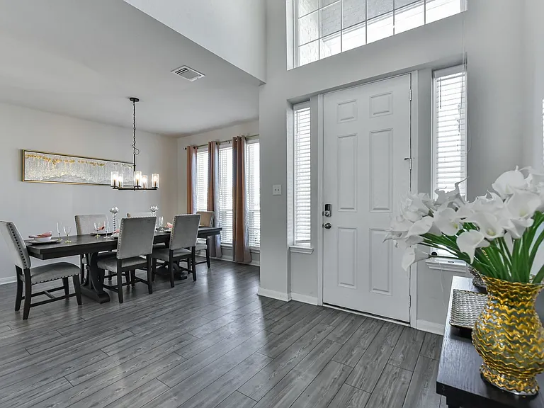 6306 Golden Gate Dr — Photo 15
