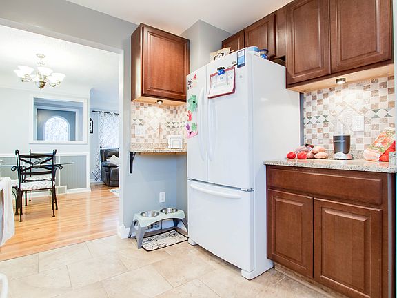 5th image of 11340 E Clements Cir