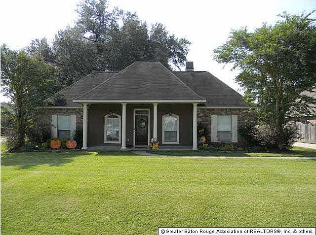 1st image of 8066 Versailles Dr