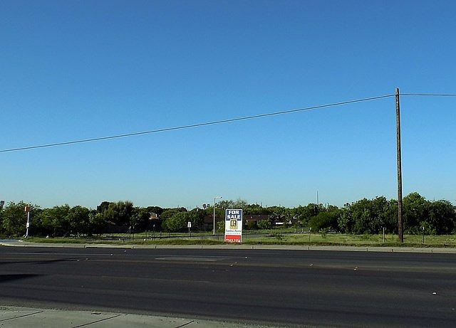 2nd image of 2268 El Indio Hwy