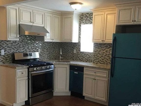 3rd image of 9740 64th Ave APT 6C