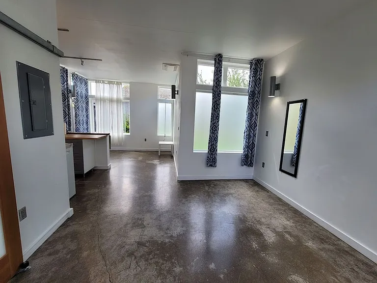7234 N Denver Ave — Photo 7