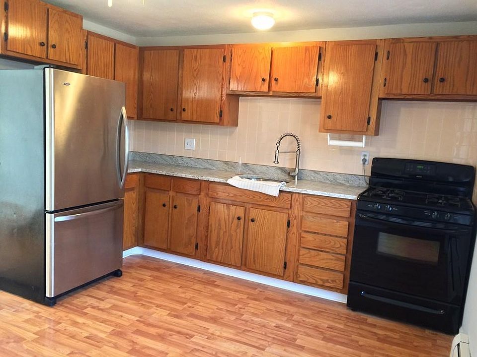 1st image of 2 Myles Standish Dr Unit 3