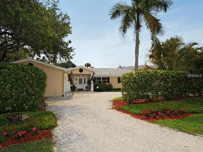 1st image of 106 Island Cir