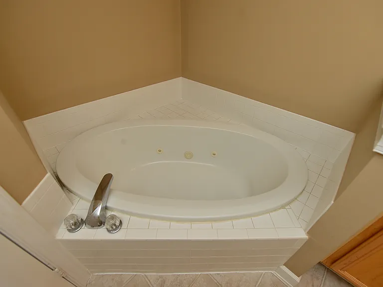 732 Sequoia Way — Photo 28