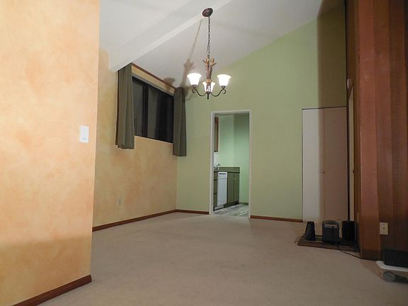 5th image of 13838 NE 60th St APT 179