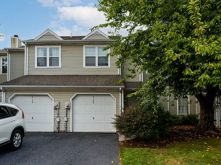 6126 Spring Knoll Dr — Photo 1